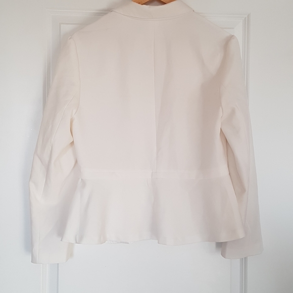 Suzy Shier Blazer - Picture 2 of 3